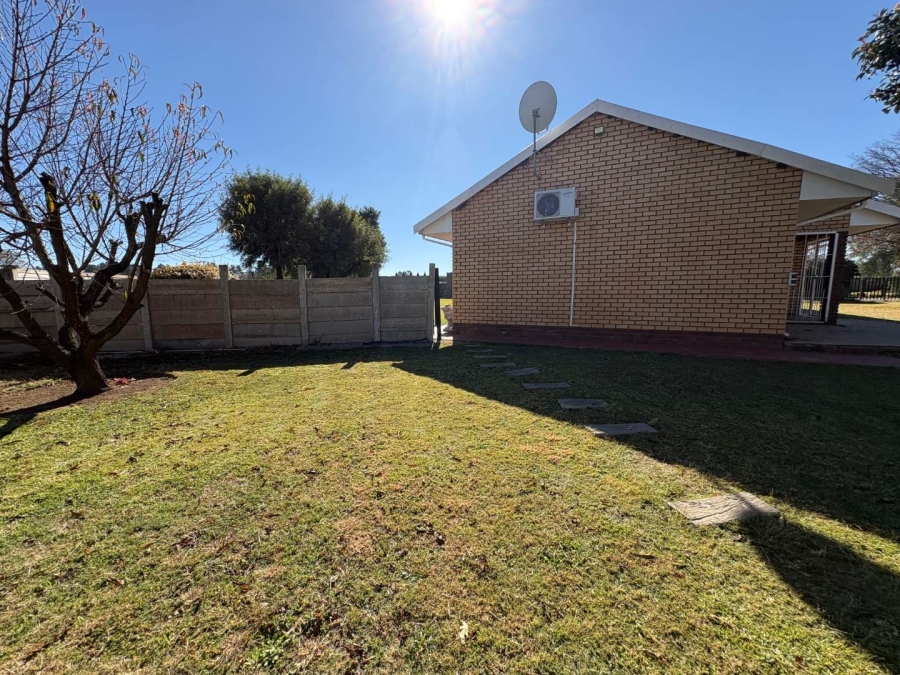 4 Bedroom Property for Sale in Buyscelia Gauteng