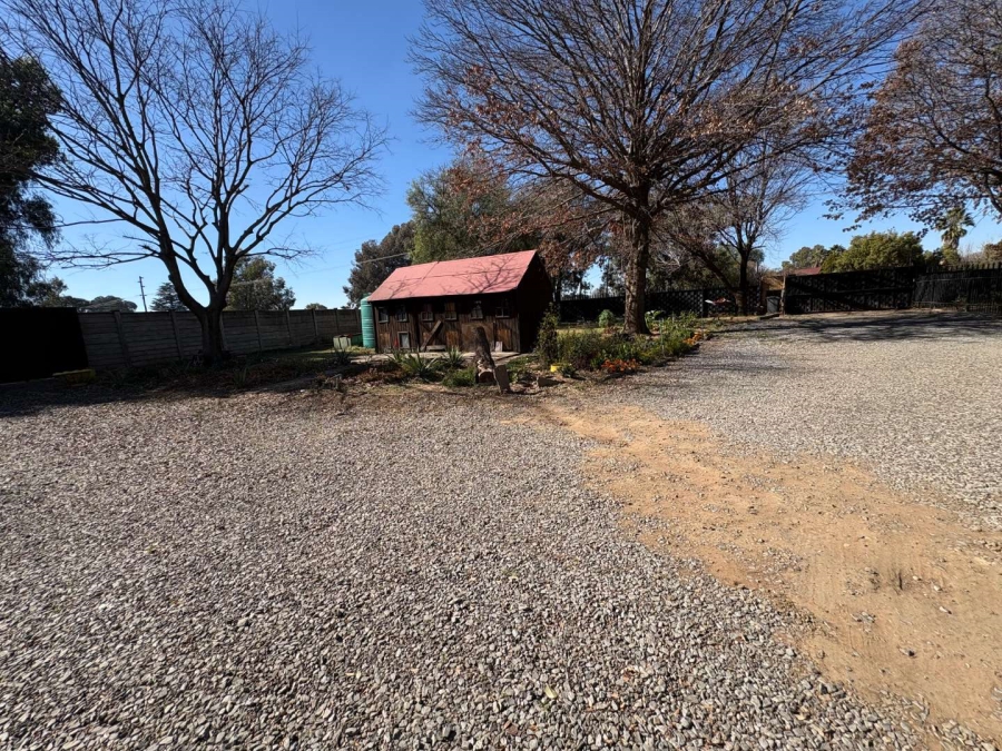 4 Bedroom Property for Sale in Buyscelia Gauteng