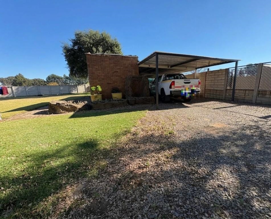 4 Bedroom Property for Sale in Buyscelia Gauteng