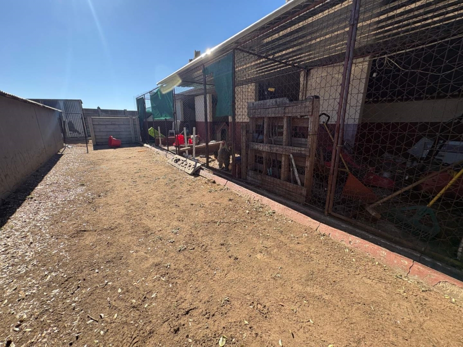 4 Bedroom Property for Sale in Buyscelia Gauteng