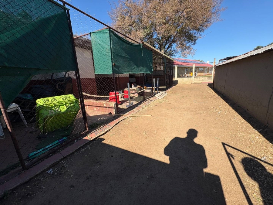 4 Bedroom Property for Sale in Buyscelia Gauteng