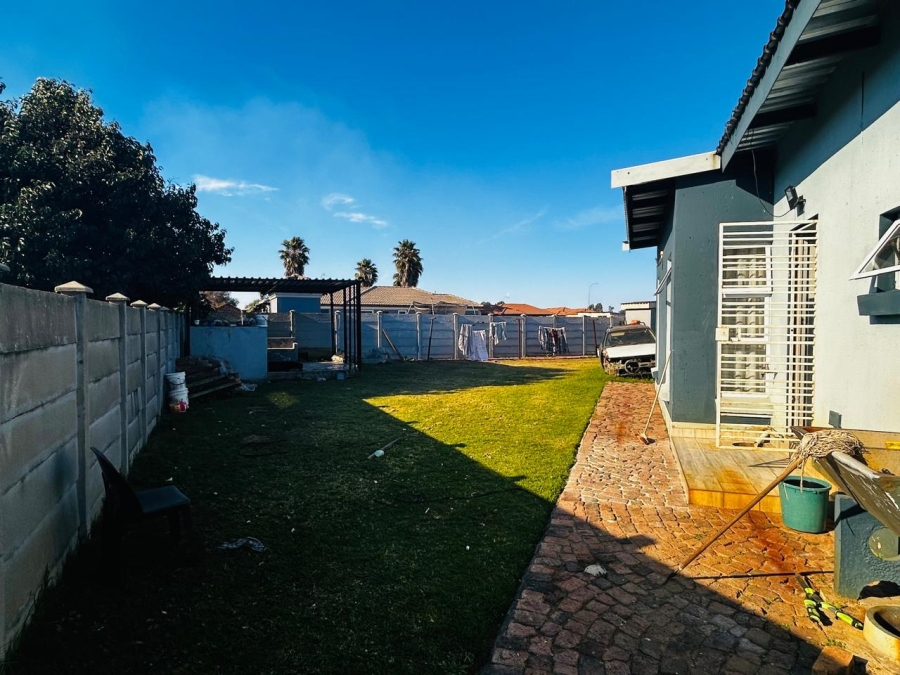 4 Bedroom Property for Sale in Riversdale Gauteng