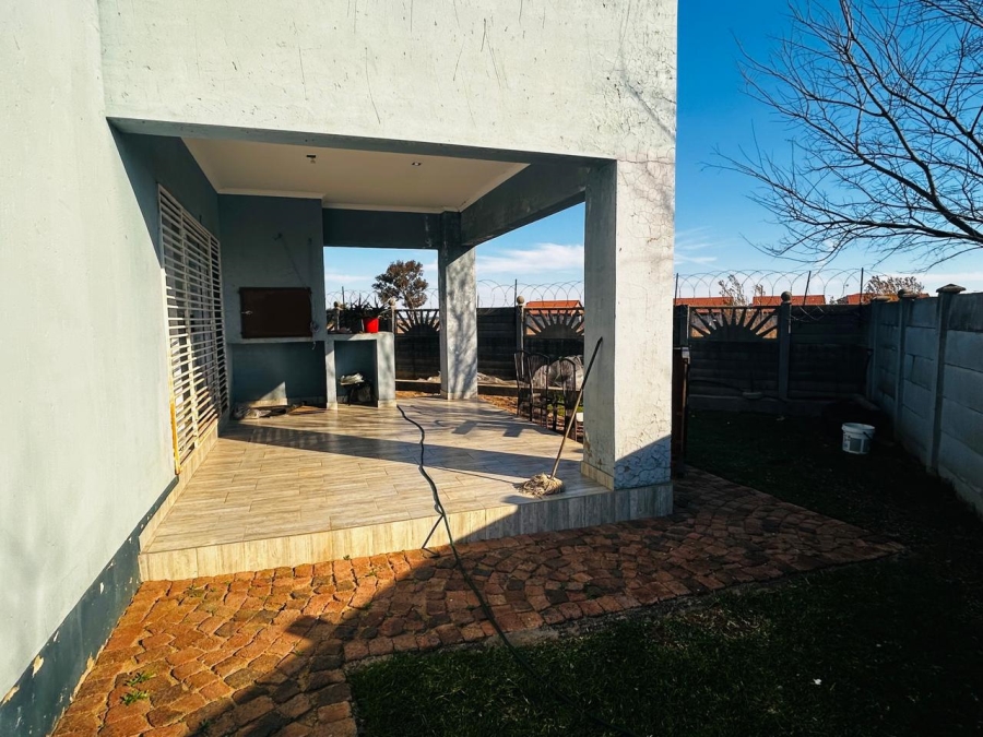 4 Bedroom Property for Sale in Riversdale Gauteng