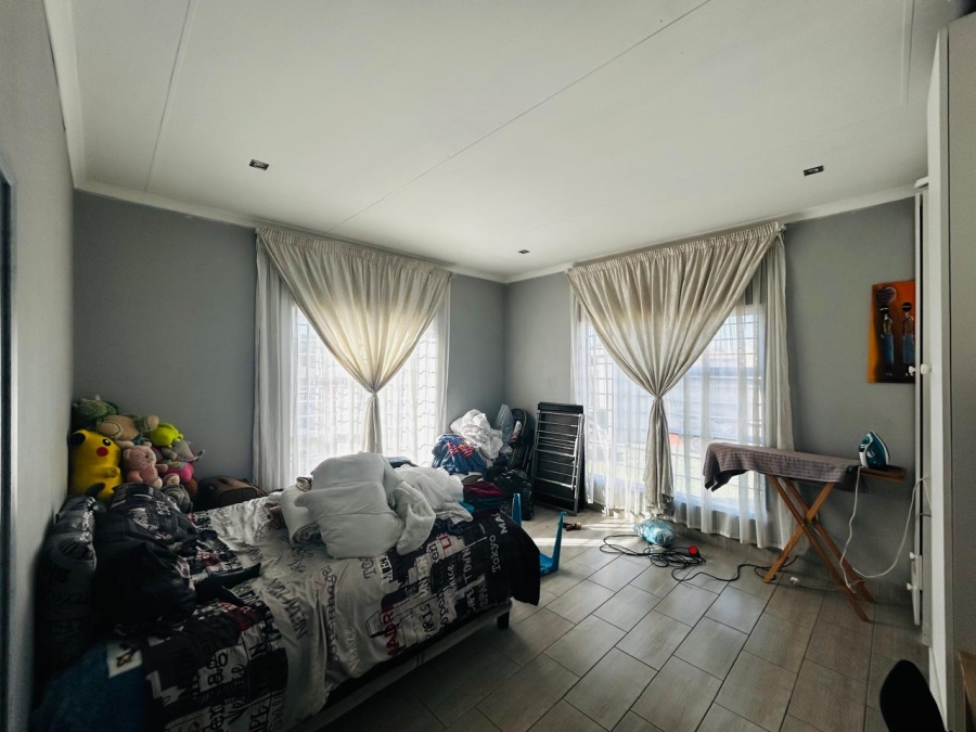 4 Bedroom Property for Sale in Riversdale Gauteng