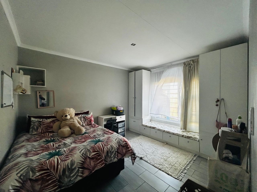 4 Bedroom Property for Sale in Riversdale Gauteng