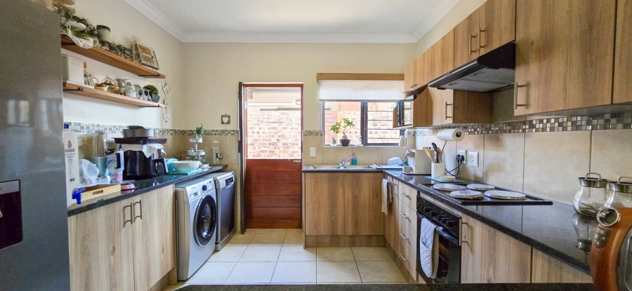 3 Bedroom Property for Sale in Equestria Gauteng