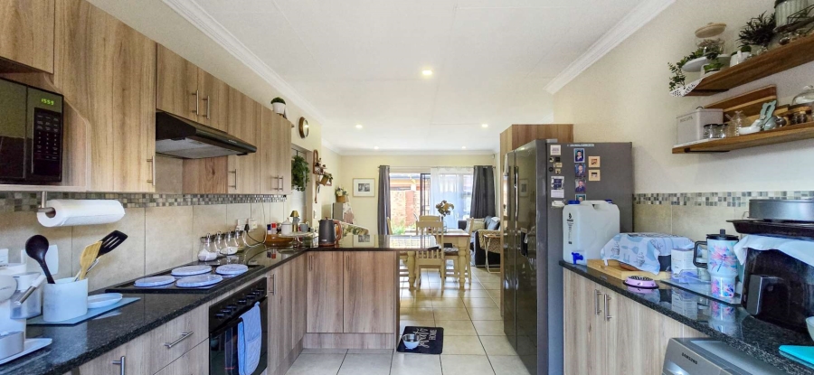3 Bedroom Property for Sale in Equestria Gauteng