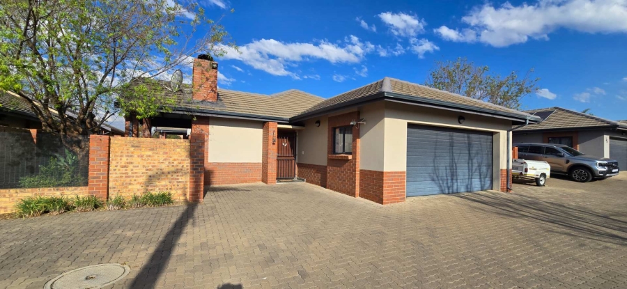 3 Bedroom Property for Sale in Equestria Gauteng