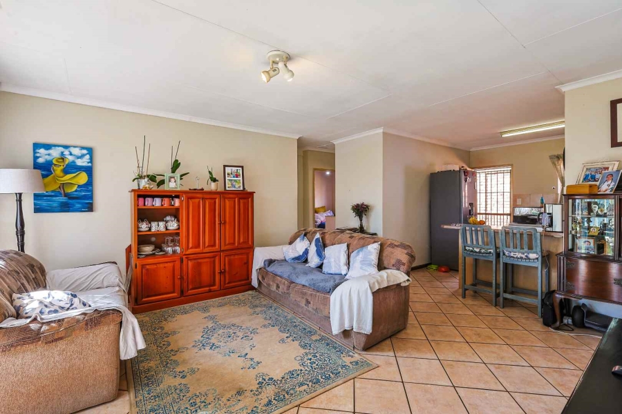 2 Bedroom Property for Sale in Elardus Park Gauteng