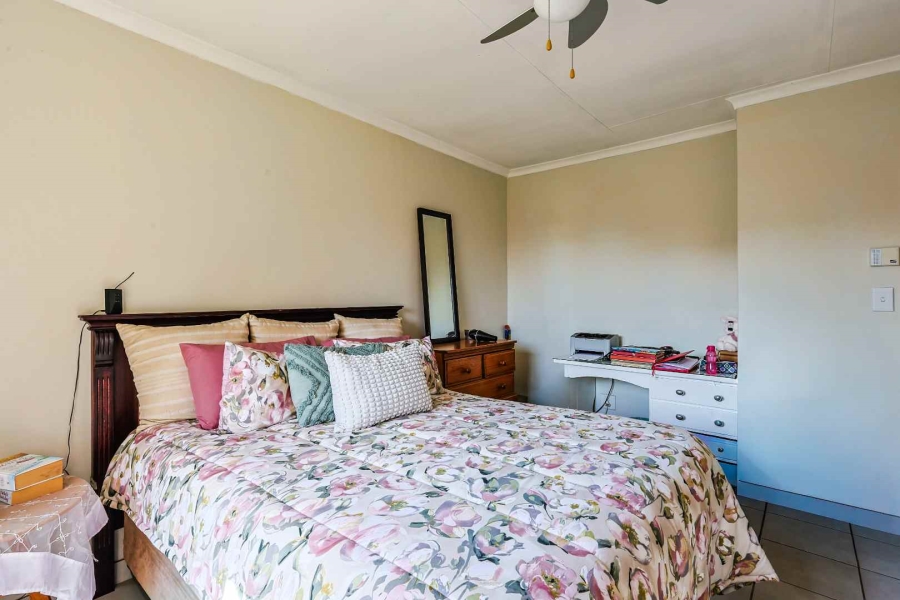2 Bedroom Property for Sale in Elardus Park Gauteng