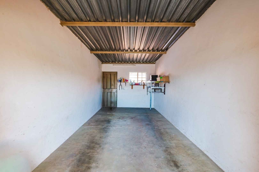 2 Bedroom Property for Sale in Elardus Park Gauteng