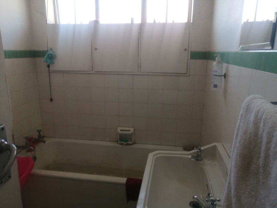 4 Bedroom Property for Sale in Linmeyer Gauteng