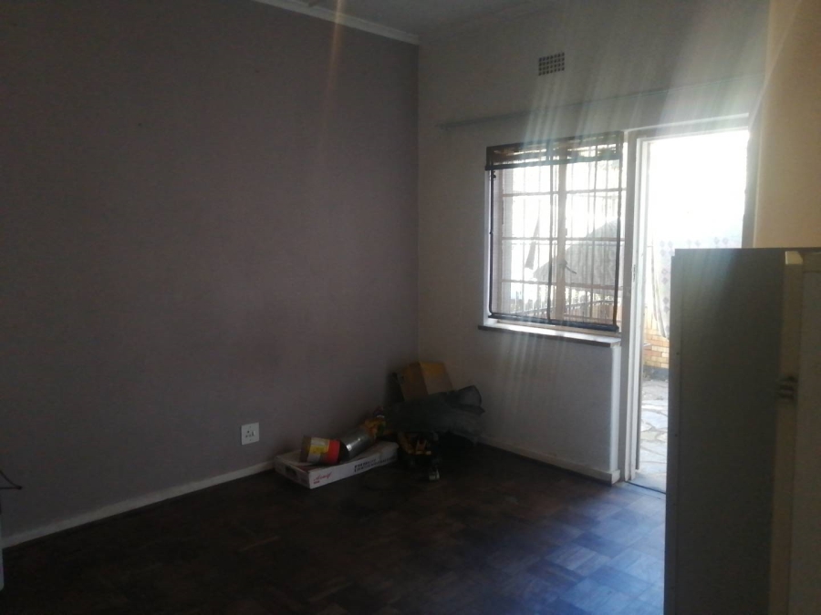 4 Bedroom Property for Sale in Linmeyer Gauteng