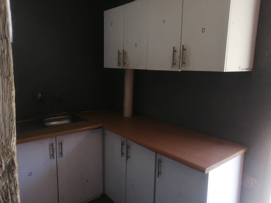 4 Bedroom Property for Sale in Linmeyer Gauteng