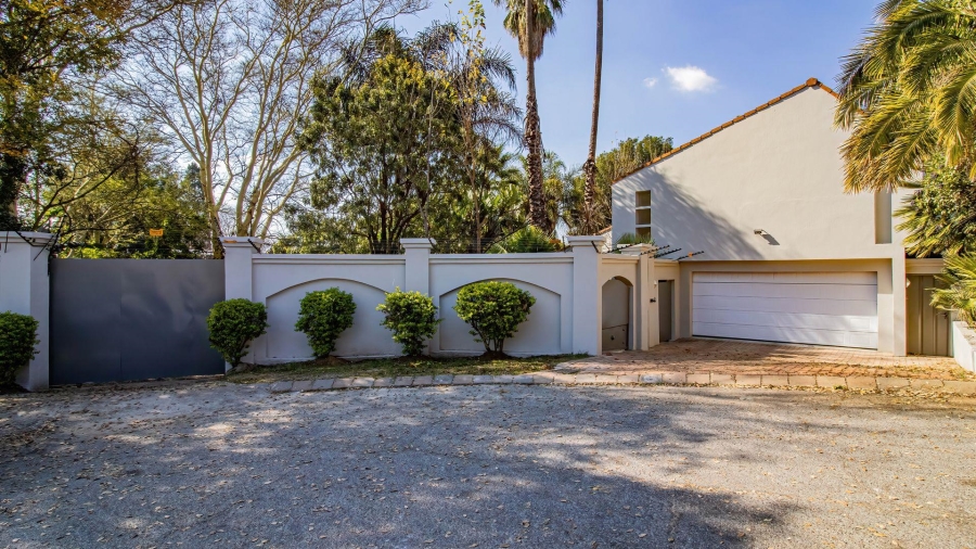To Let 5 Bedroom Property for Rent in Fairland Gauteng