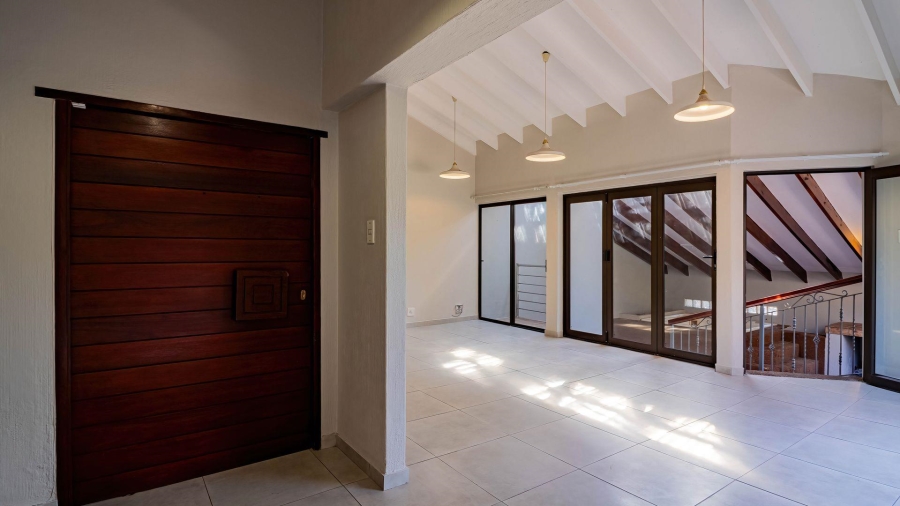 To Let 5 Bedroom Property for Rent in Fairland Gauteng