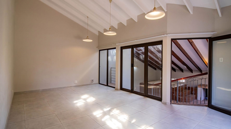 To Let 5 Bedroom Property for Rent in Fairland Gauteng