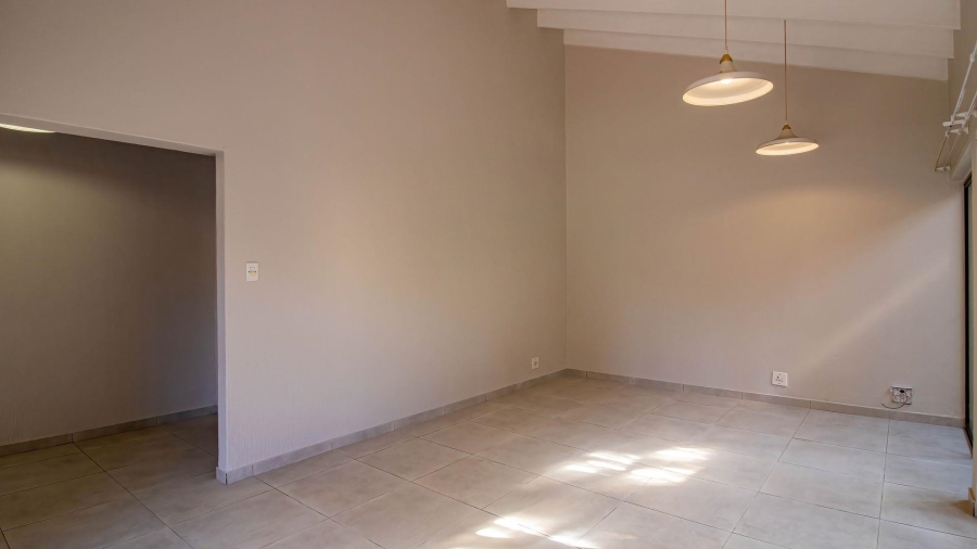 To Let 5 Bedroom Property for Rent in Fairland Gauteng