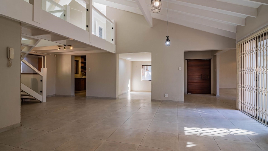 To Let 5 Bedroom Property for Rent in Fairland Gauteng