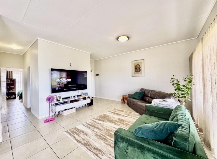 2 Bedroom Property for Sale in Linbro Park Gauteng
