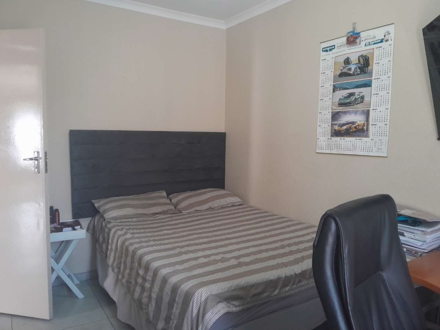 3 Bedroom Property for Sale in New Redruth Gauteng