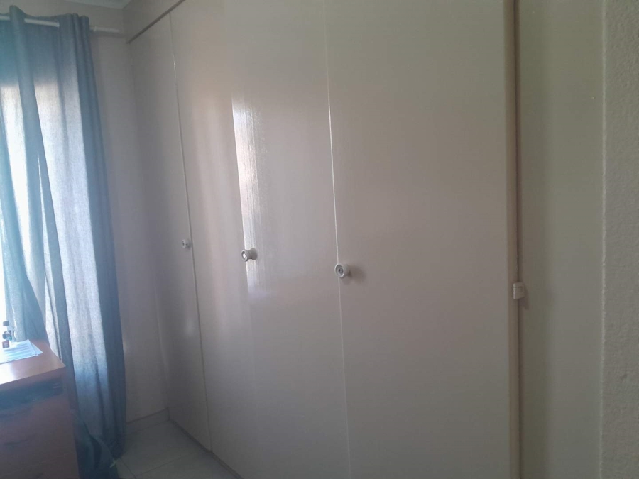 3 Bedroom Property for Sale in New Redruth Gauteng