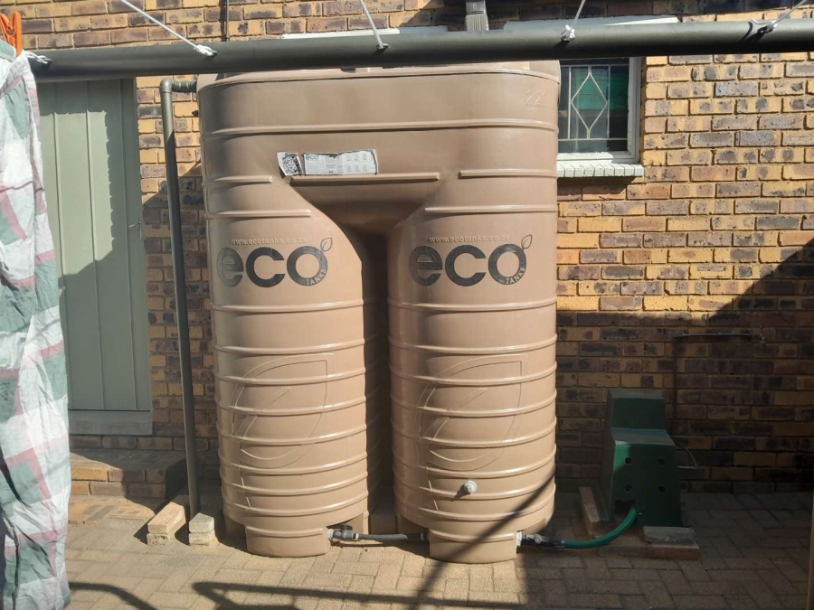 3 Bedroom Property for Sale in New Redruth Gauteng