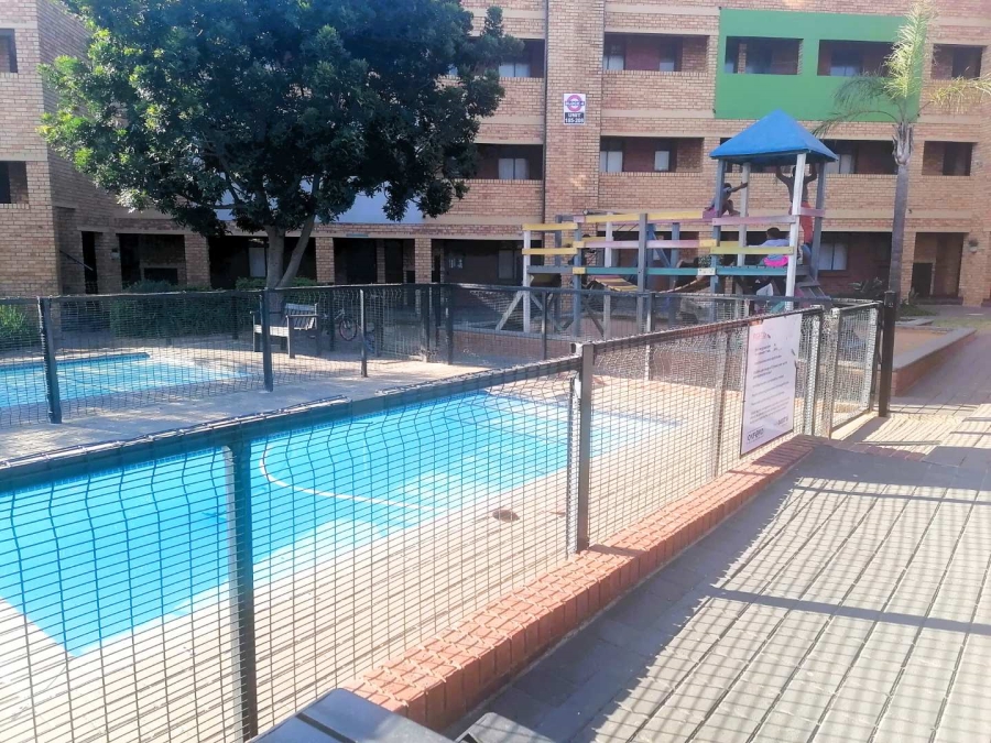 2 Bedroom Property for Sale in Montana Tuine Gauteng