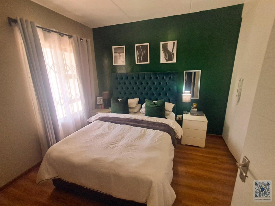 2 Bedroom Property for Sale in Glen Austin AH Gauteng