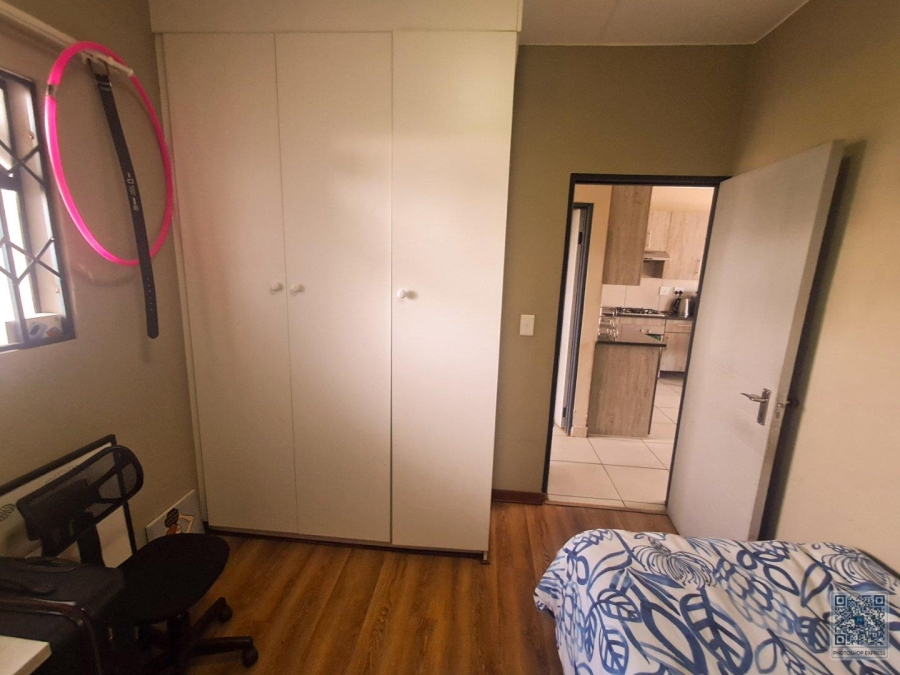 2 Bedroom Property for Sale in Glen Austin AH Gauteng