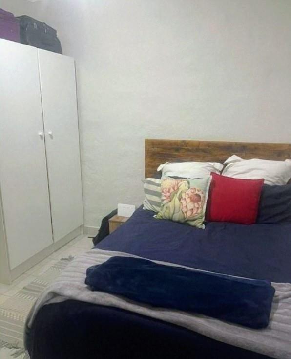 To Let 1 Bedroom Property for Rent in Waverley Gauteng