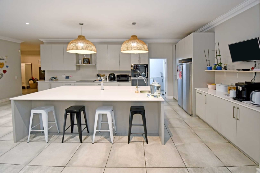 4 Bedroom Property for Sale in Bryanston Gauteng