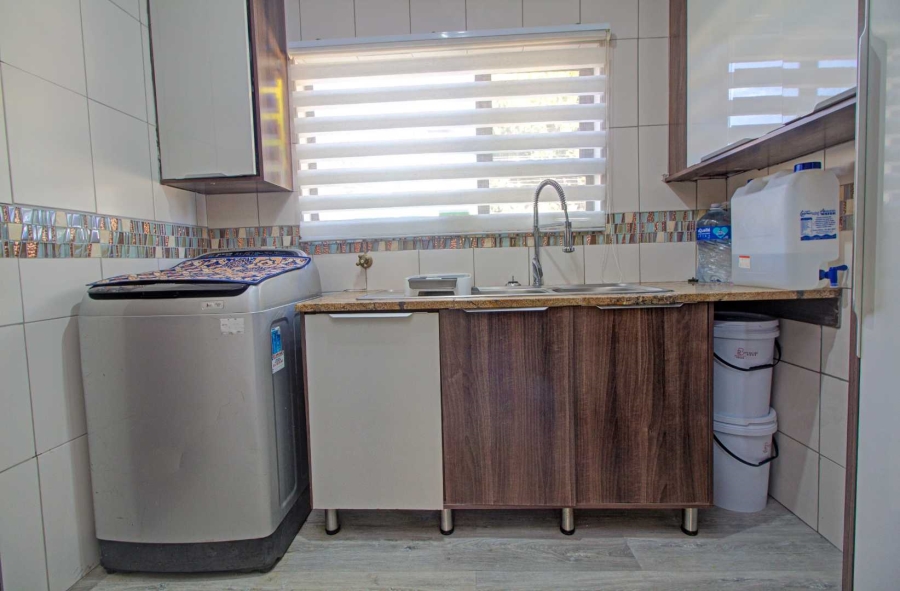3 Bedroom Property for Sale in Honeydew Manor Gauteng
