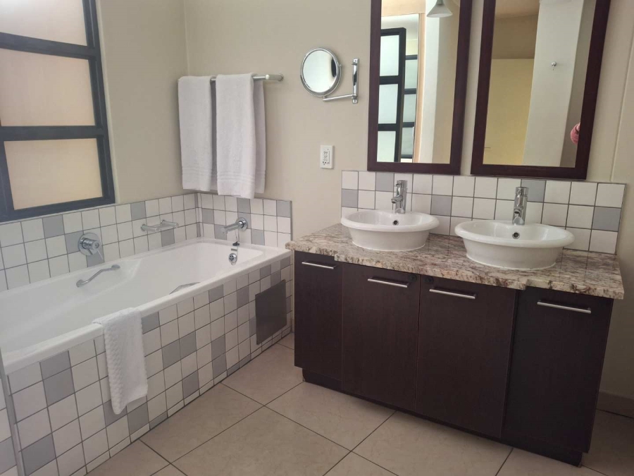 To Let 2 Bedroom Property for Rent in Morningside Gauteng