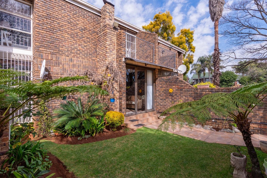 3 Bedroom Property for Sale in Birchleigh North Gauteng