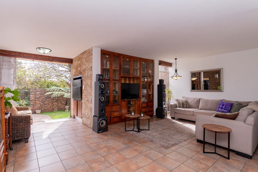 3 Bedroom Property for Sale in Birchleigh North Gauteng