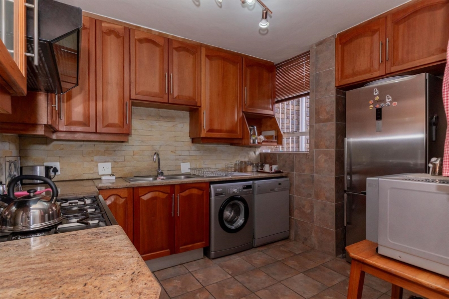 3 Bedroom Property for Sale in Birchleigh North Gauteng