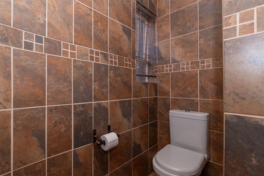 3 Bedroom Property for Sale in Birchleigh North Gauteng