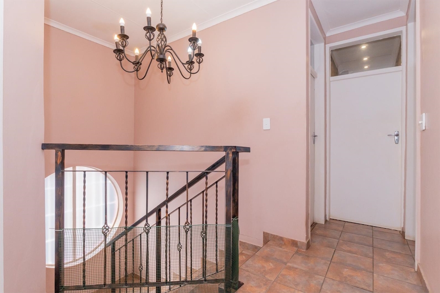 3 Bedroom Property for Sale in Birchleigh North Gauteng