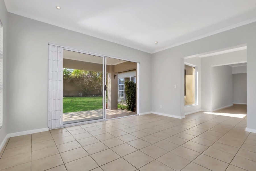 To Let 3 Bedroom Property for Rent in Cedar Lakes Gauteng