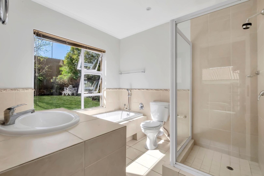 To Let 3 Bedroom Property for Rent in Cedar Lakes Gauteng