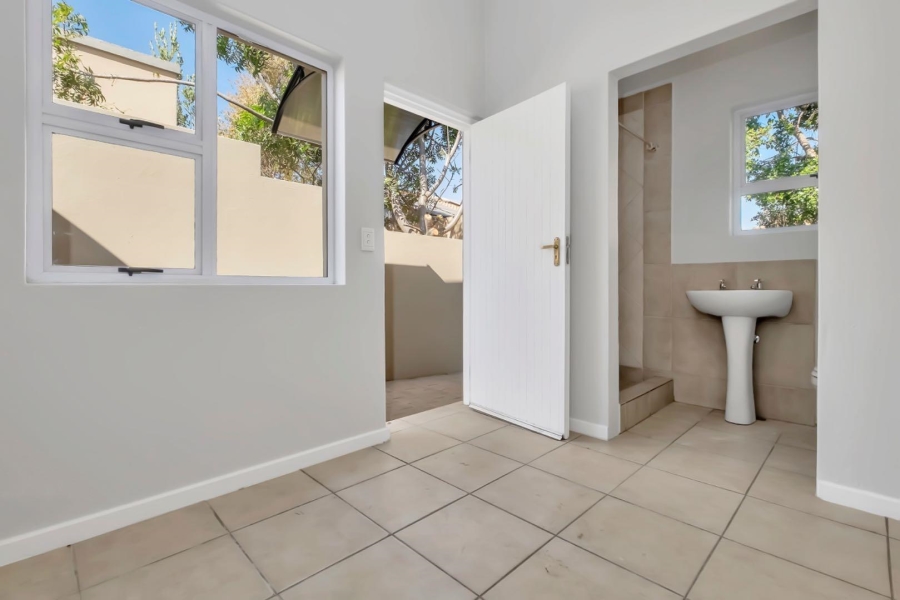 To Let 3 Bedroom Property for Rent in Cedar Lakes Gauteng