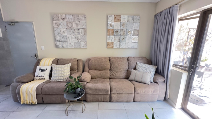 2 Bedroom Property for Sale in Broadacres Gauteng