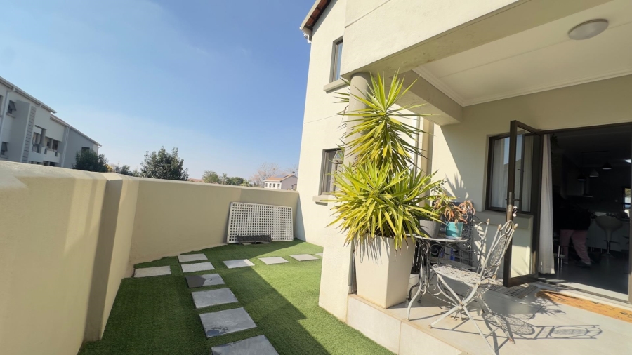 2 Bedroom Property for Sale in Broadacres Gauteng