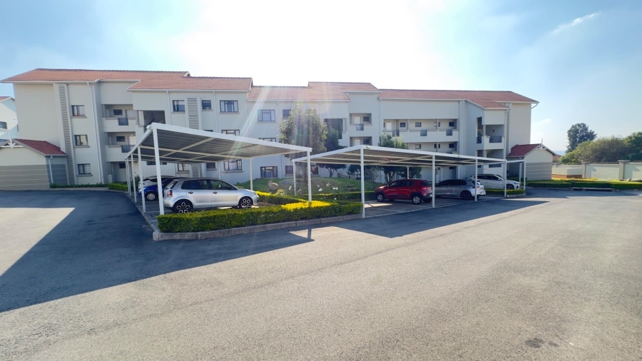 2 Bedroom Property for Sale in Broadacres Gauteng