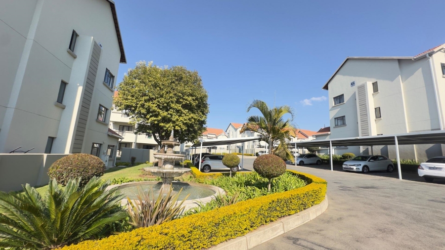 2 Bedroom Property for Sale in Broadacres Gauteng