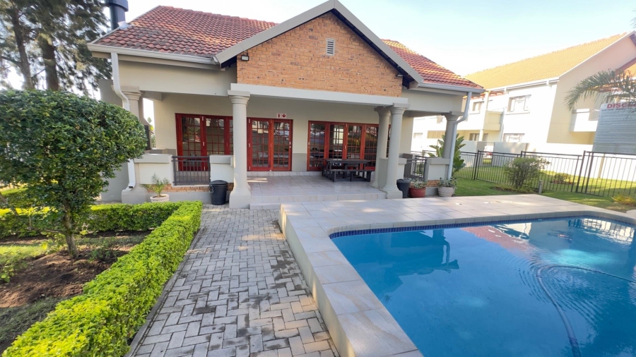 2 Bedroom Property for Sale in Broadacres Gauteng