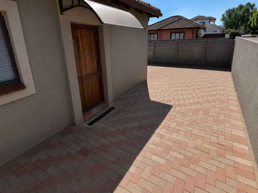 3 Bedroom Property for Sale in Nellmapius Gauteng