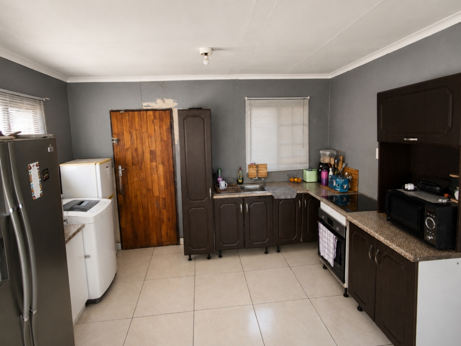 3 Bedroom Property for Sale in Nellmapius Gauteng