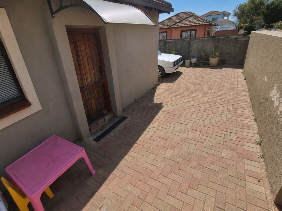 3 Bedroom Property for Sale in Nellmapius Gauteng